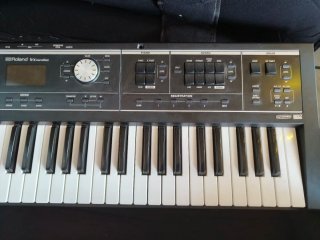 Teclado Roland VR-09
