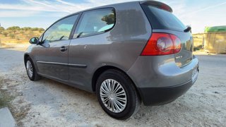 Volkswagen Golf 2004