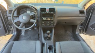 Volkswagen Golf 2004