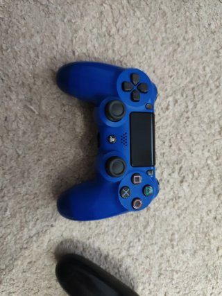 PS4 (PlayStation 4) con 3 controller e 6 giochi