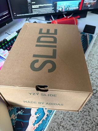 Yeezy Slides Beige