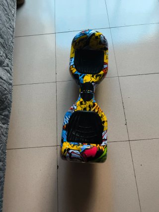Patinete eléctrico con diseño