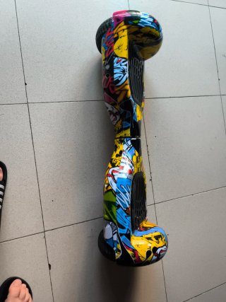 Patinete eléctrico con diseño
