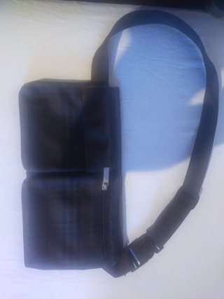 Riñonera Burberry Negra y Multicolor