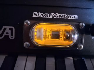 Piano Eléctrico Korg SV-1 (88) + Soporte + Funda