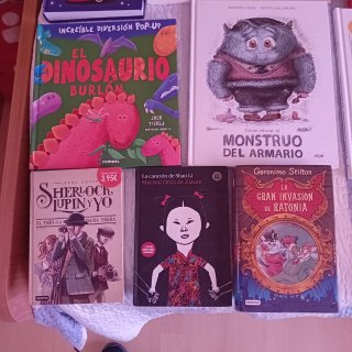 Varios títulos de libros de lectura