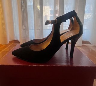 Zapatos de Tacón Negros