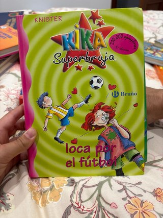 6 Libros de Kika Superbruja, num. 0, 4, 5, 7, 8, 9