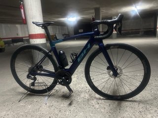Bicicleta Eléctrica BH Core Racer, von Estender