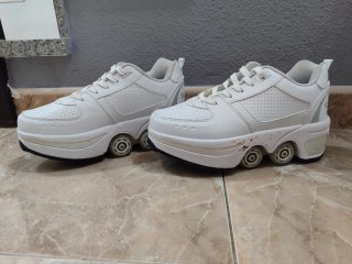 Zapatillas con ruedas blancas