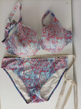 Bikini Estampado Talla 100D y 46