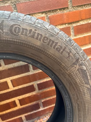 Neumáticos Continental 215/65 R15 C