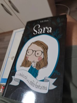 Sara y el Misterio de la niña Fantasma