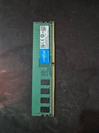 Memoria RAM DDR4 4GB 2400MHz Crucial