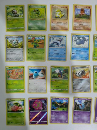 Mazzo 100 carte Pokémon