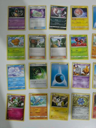 Mazzo 100 carte Pokémon