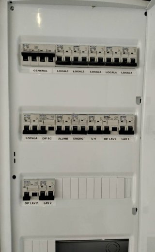 Oficial electricista autorizado