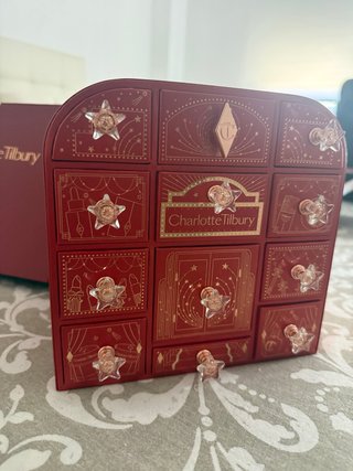 Caja Vacía Calendario Adviento Charlotte Tilbury