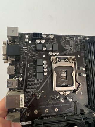 Placa Base Gigabyte B460M DS3H REPARAR!!!