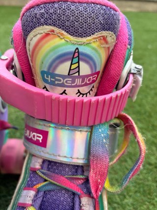 Patines de 4 ruedas unicornio y arcoíris