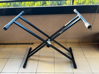 Soporte de Teclado Doble en X