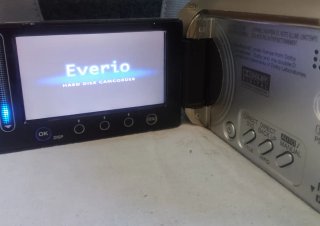 Cámara JVC Everio 30GB + Funda + Cargador