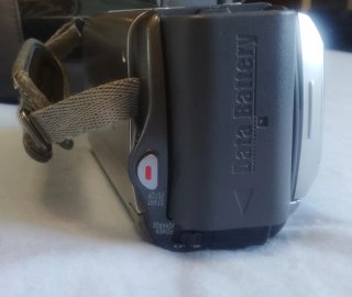Cámara JVC Everio 30GB + Funda + Cargador