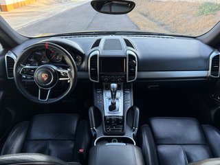 PORSCHE CAYENNE RESTYLING – FULL EQUIP
