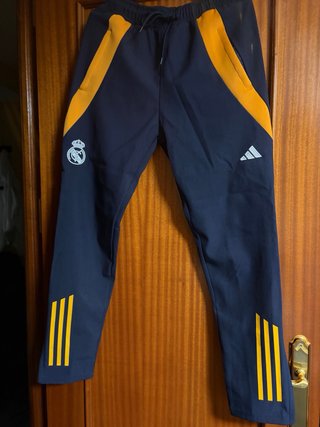 Pantalón y sudadera chándal Real Madrid Adidas