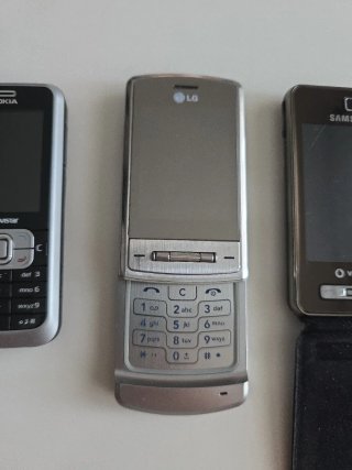 Lote de 3 Teléfonos Antiguos