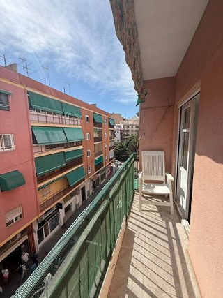Piso en alquiler en Los Ángeles en Alicante