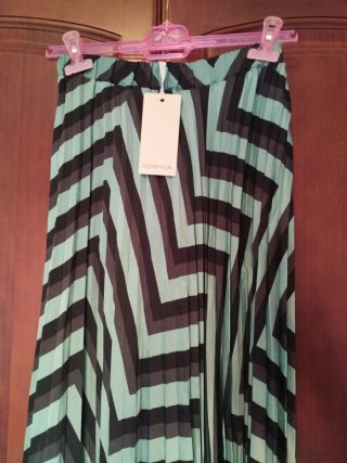Falda Larga Plisada Estampada Talla S