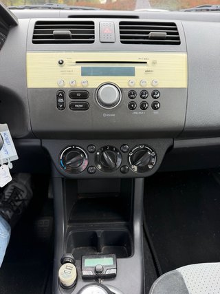 Suzuki Swift 2010  195.000km gasolina pegatina C