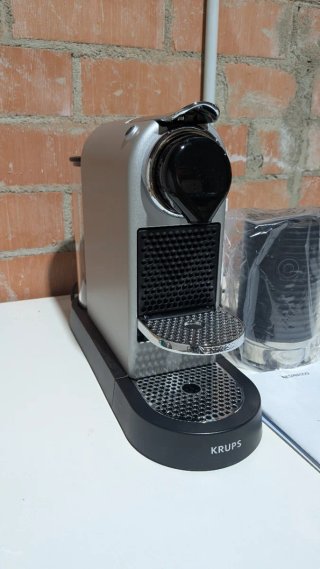 Cafetera Nespresso Krups Coffee & Milk