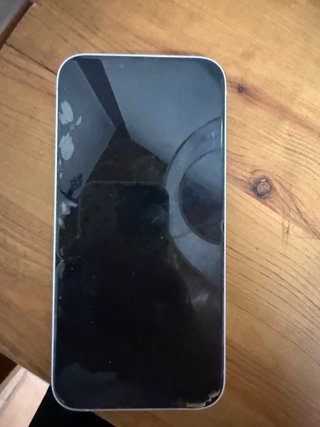 iPhone 14 Plus viola