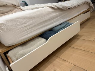 Cama MANDAL IKEA 160x200 + somier — Como nueva