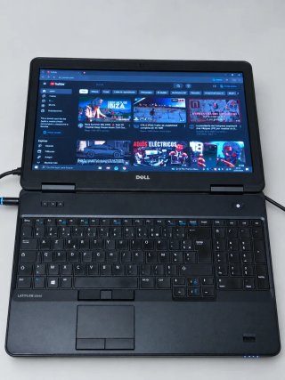 Portátil Dell Latitude E5540