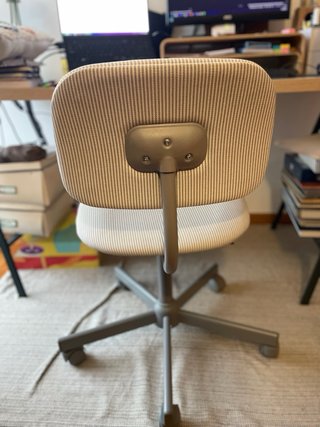 Silla de escritorio con ruedas