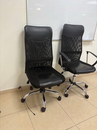2 Sillas de Oficina Negras