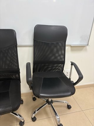 2 Sillas de Oficina Negras