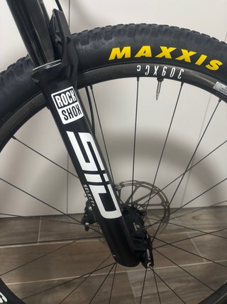 Canyon Lux CF8 MTB