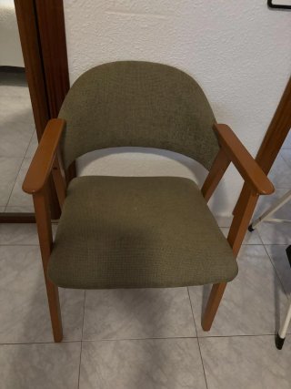 Dos sillones antiguos