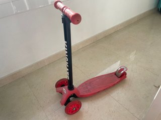 Patinete Kinskate 3 ruedas rojo