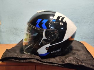 Casco MT-Venus