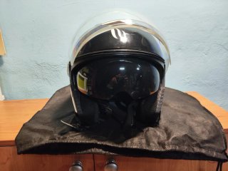 Casco MT-Venus