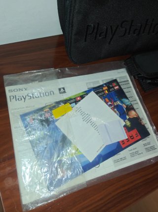 Maleta Original PlayStation 1 + Manuales