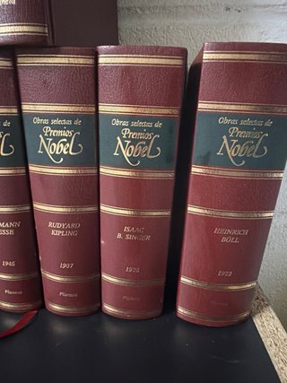 Nueve libros obras selectas de Premio Nobel