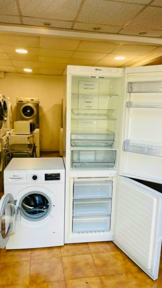 Súper oferta, Nevera y Lavadora , semi nueva