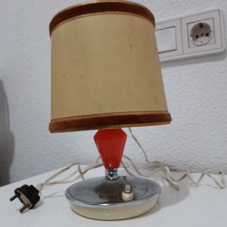Lámpara de mesilla vintage