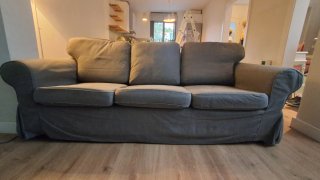 Sofá Ektorp 3 plazas gris sin Puff. Con puff, 160€